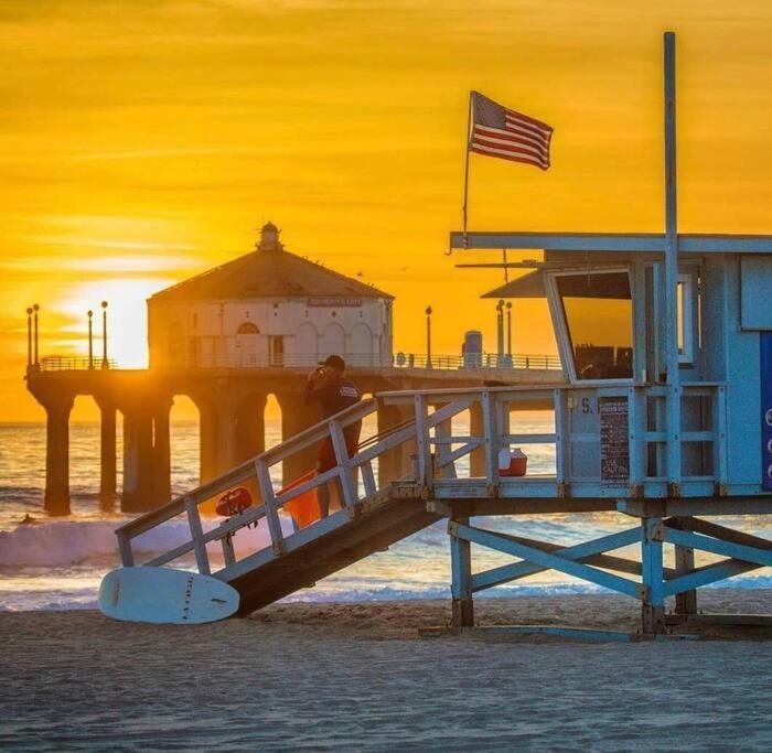 Brand New Ocean-View Beach Home Steps To The Sand! شاطئ مانهاتن المظهر الخارجي الصورة