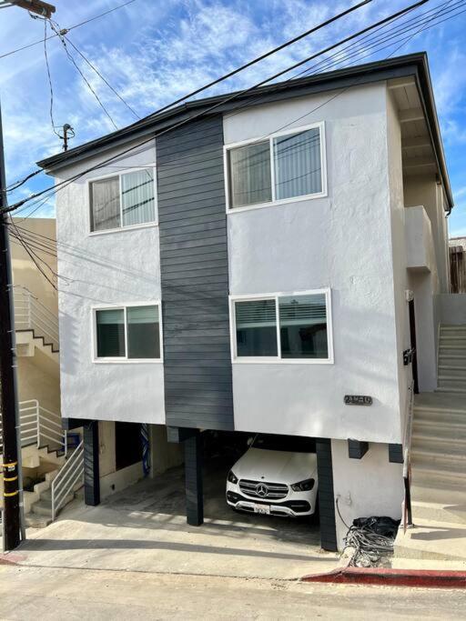 Brand New Ocean-View Beach Home Steps To The Sand! شاطئ مانهاتن المظهر الخارجي الصورة